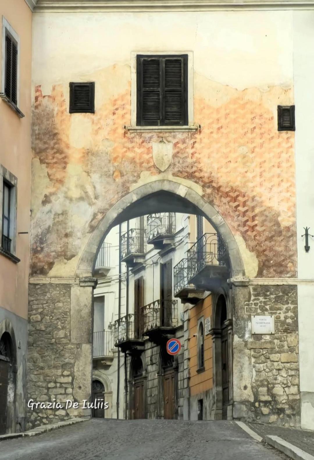 Dietro Piazza Maggiore Sulmona Exterior photo